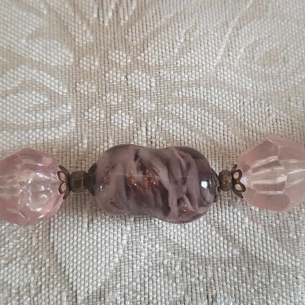 Vintage lilac & pink bead necklace 17 inches long - Picture 4 of 7
